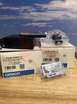 Optical sensors OMRON E3JM-R4M4-G